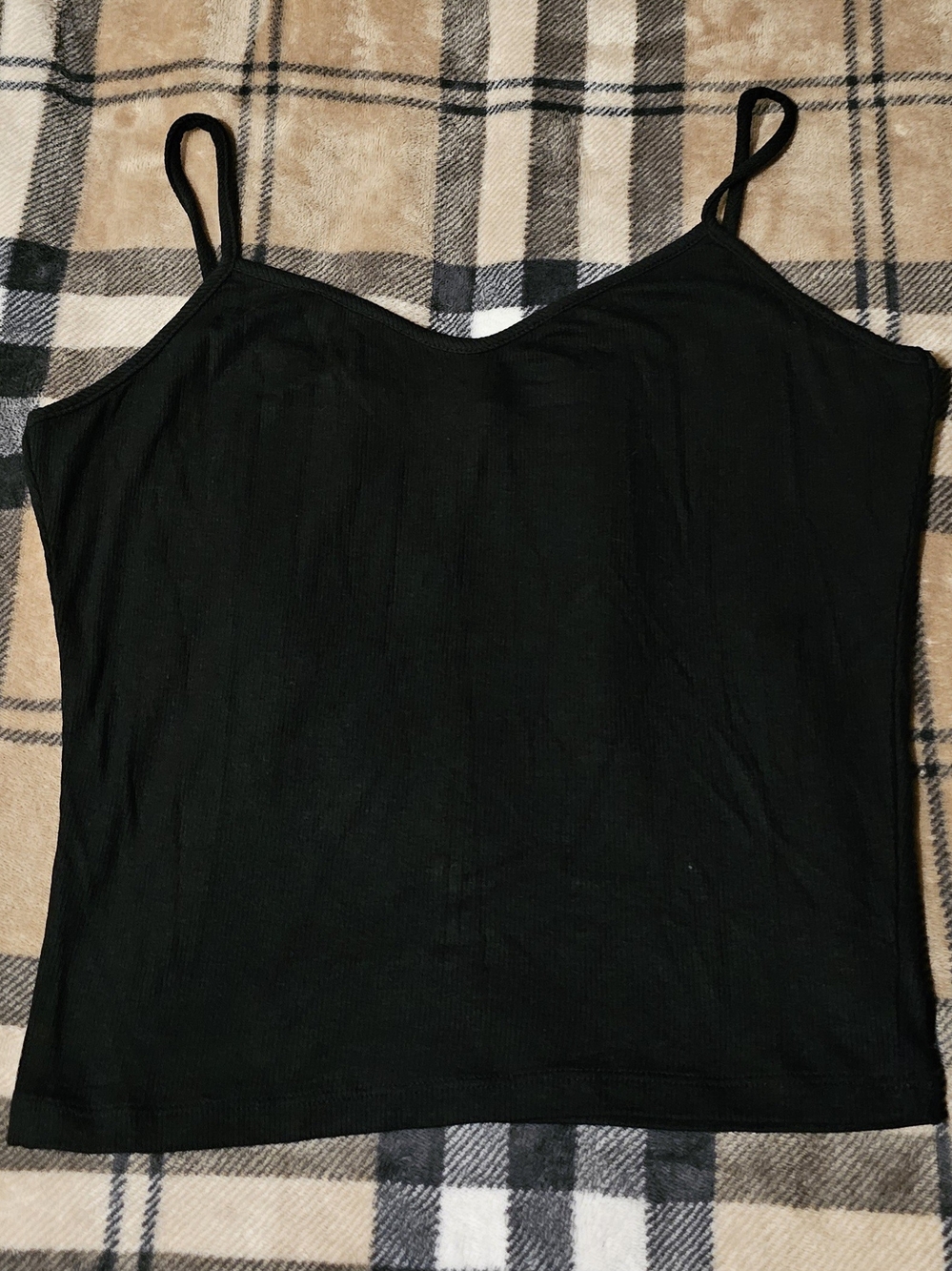 Women's Black Spaghetti-Strap Crop Cami - Sleek Layering Tank